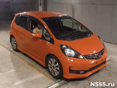 Хэтчбек Honda Fit кузов GE8 модификация 15RS 10th Anniversar