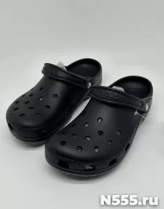Культовая модель сланцев Сабо Crocs