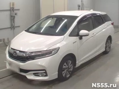 Универсал гибрид Honda Shuttle Hybrid кузов GP8 4wd X Style