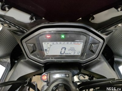 Мотоцикл спортбайк Honda CBR400R рама NC47 фото 4