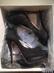 Туфли casadei италия новые размер 39 замшевые черные платфор фото 3
