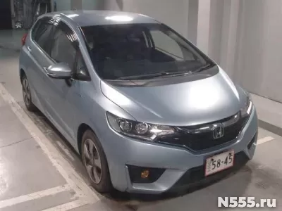 Хэтчбек гибрид Honda Fit Hybrid кузов GP5 колясочник